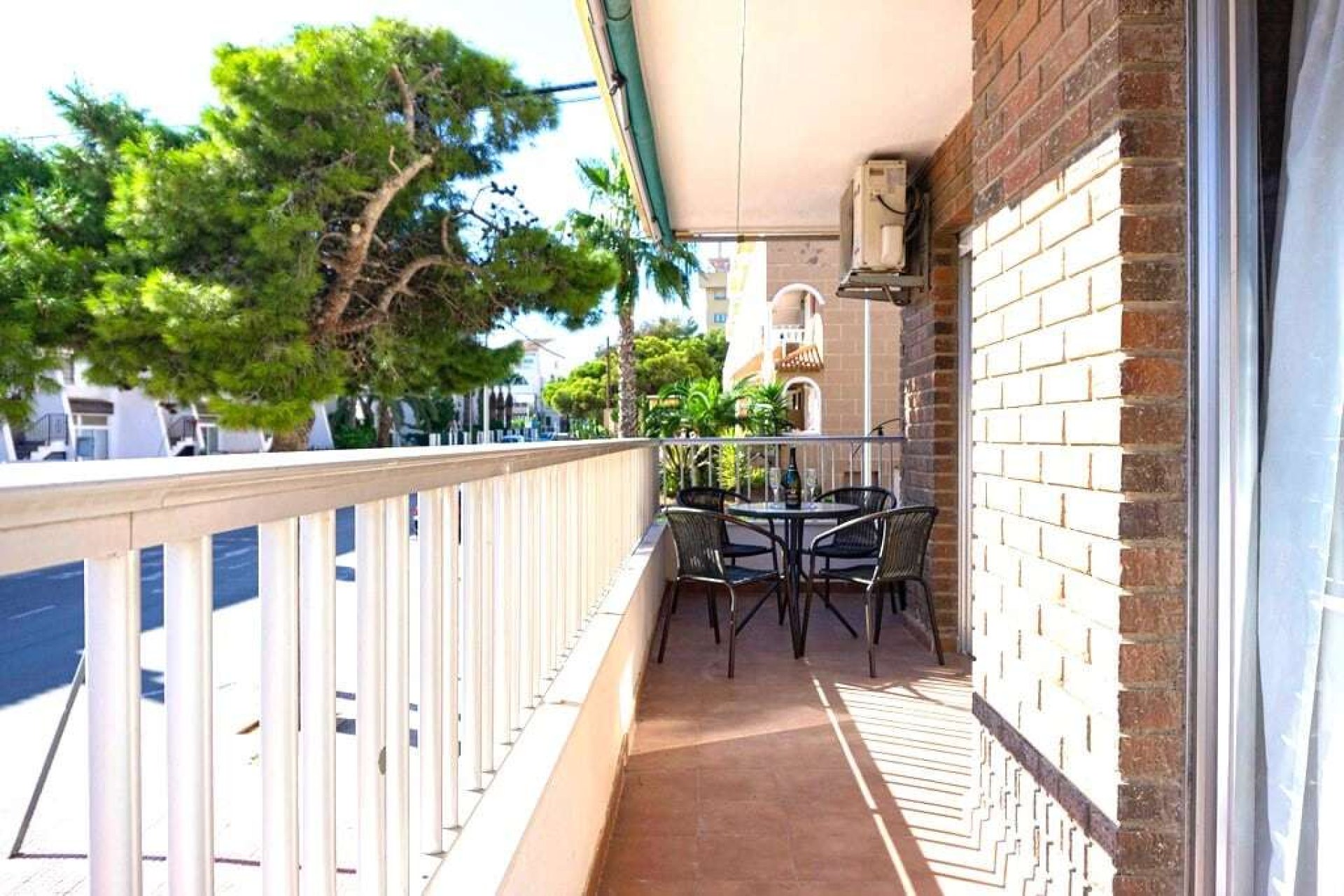 Resale - Apartment -
Punta Prima - Costa Blanca