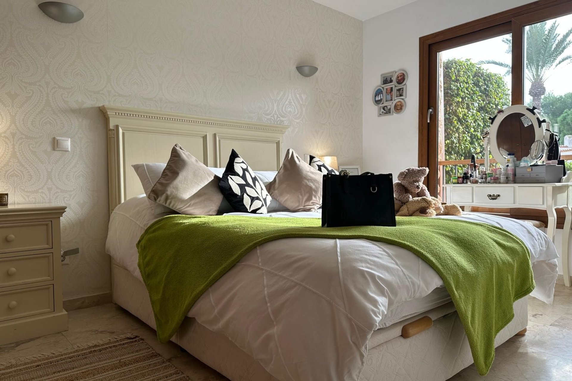 Resale - Apartment -
Punta Prima - Costa Blanca