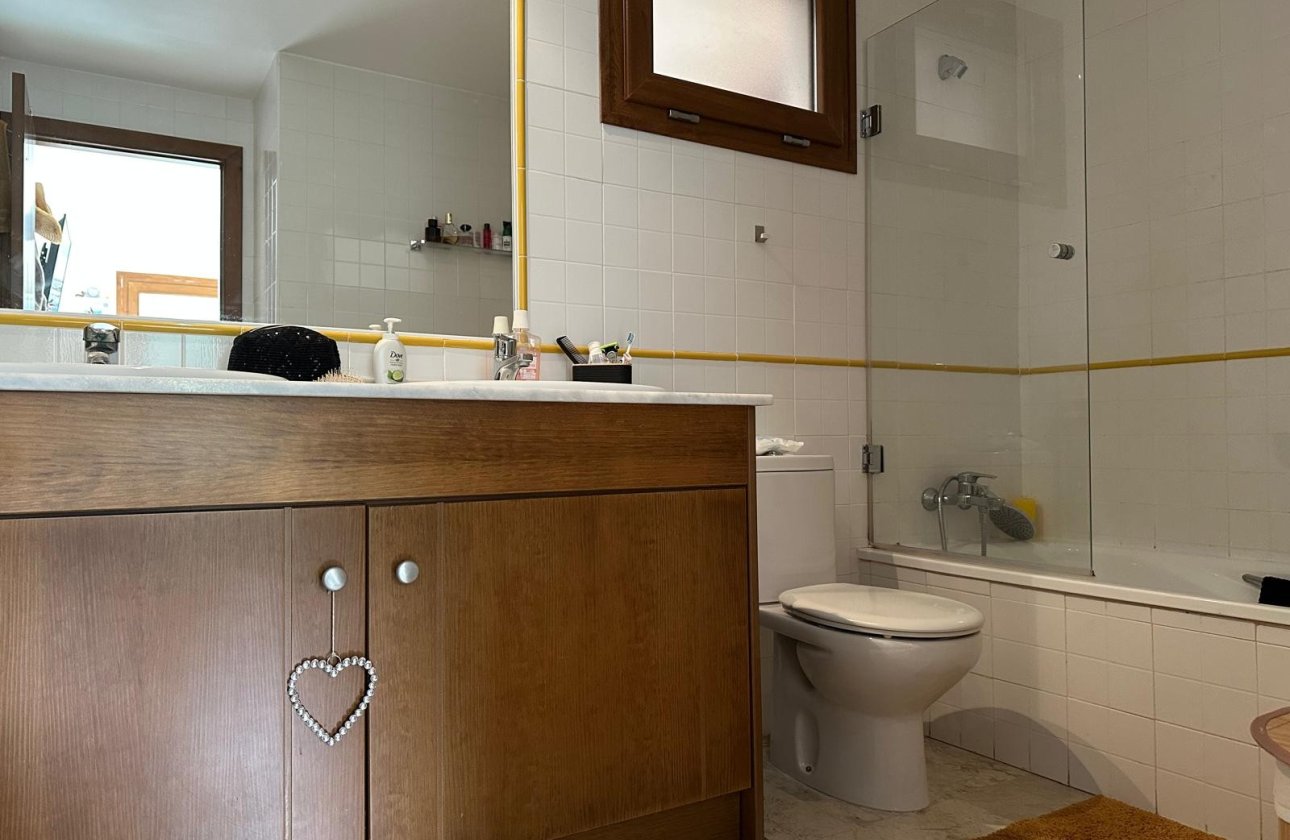 Resale - Apartment -
Punta Prima - Costa Blanca