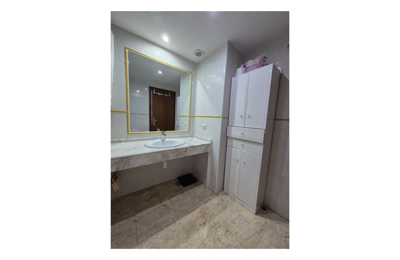 Resale - Apartment -
Punta Prima - Costa Blanca