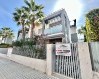 Resale - Apartment -
Punta Prima - Costa Blanca