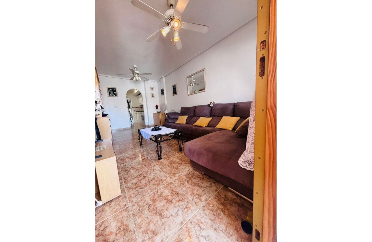 Resale - Apartment -
Punta Prima - Costa Blanca