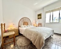Resale - Apartment -
Punta Prima - Costa Blanca