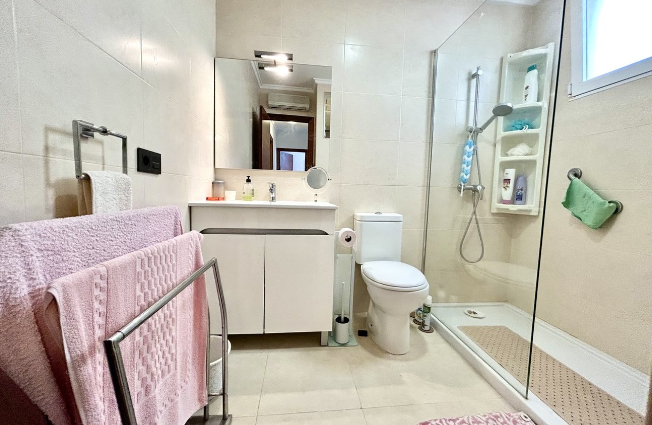 Resale - Apartment -
Punta Prima - Costa Blanca