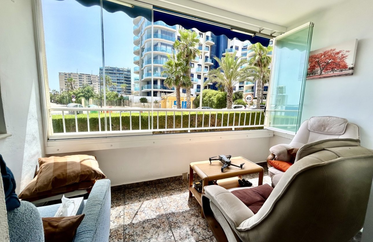 Resale - Apartment -
Punta Prima - Costa Blanca