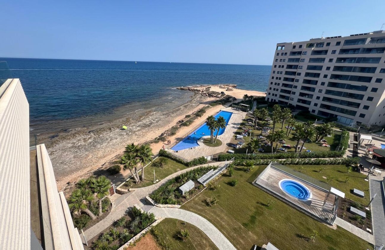 Resale - Apartment -
Punta Prima - Orihuela Costa