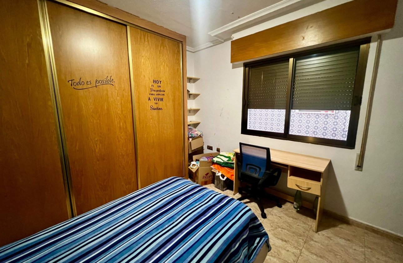 Resale - Apartment -
Rojales