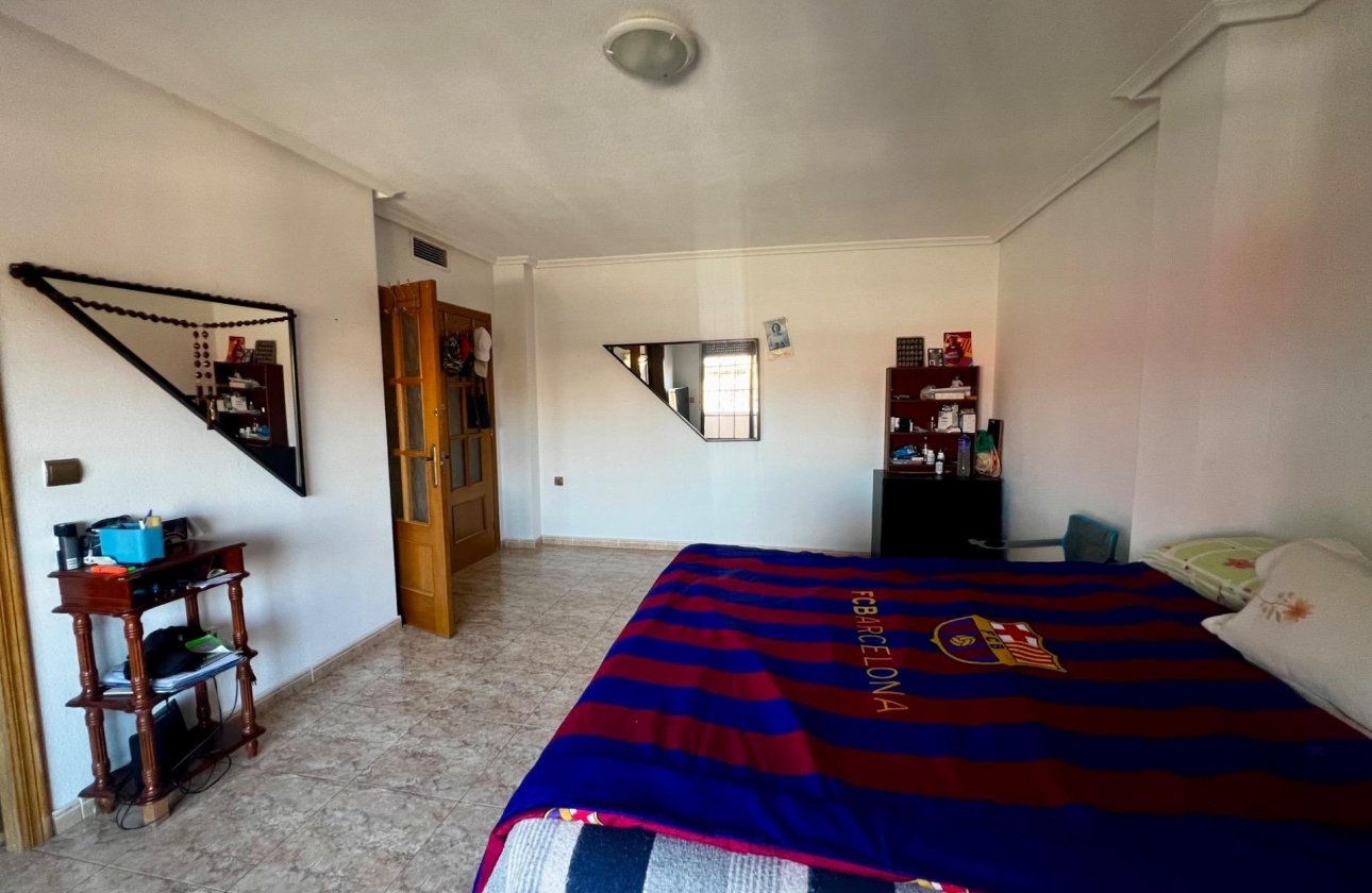 Resale - Apartment -
Rojales
