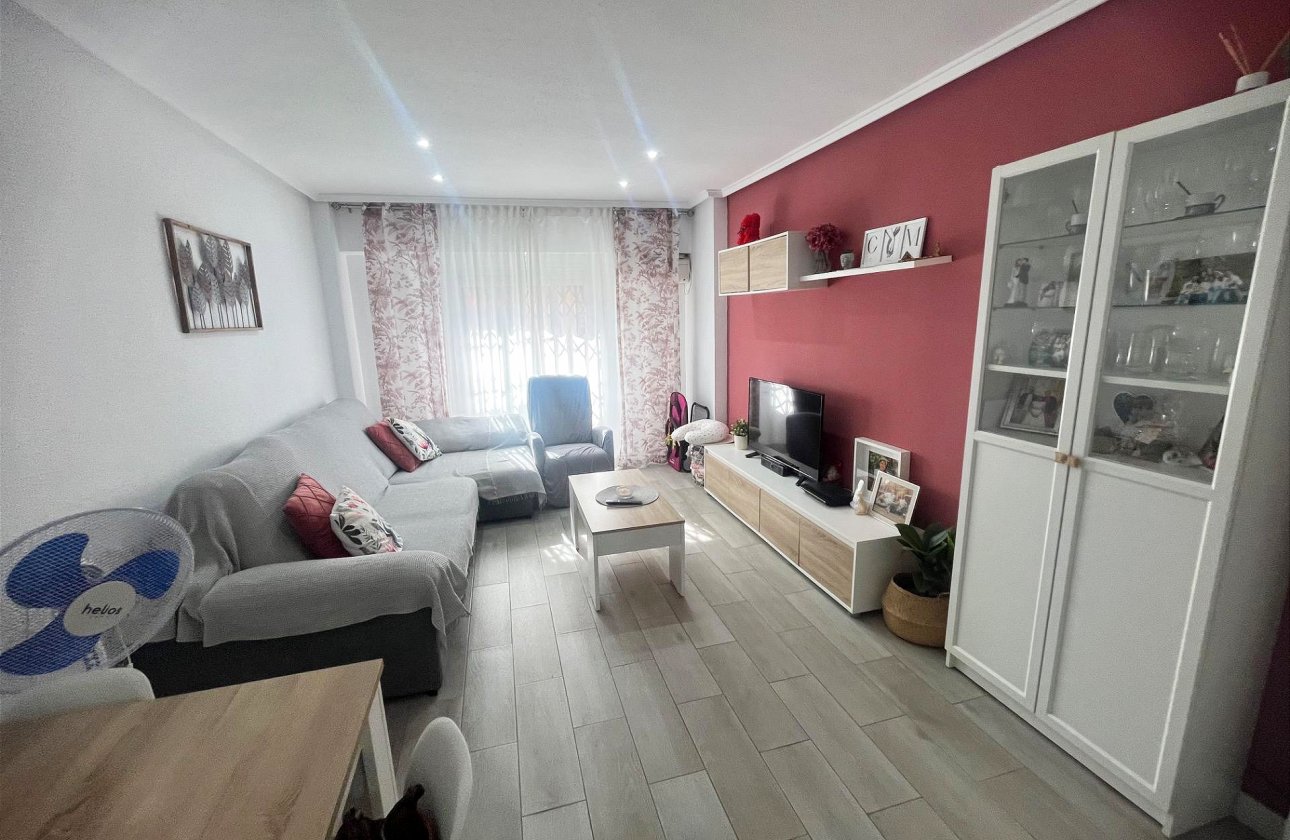 Resale - Apartment -
San Fulgencio - San Fulgencio Pueblo