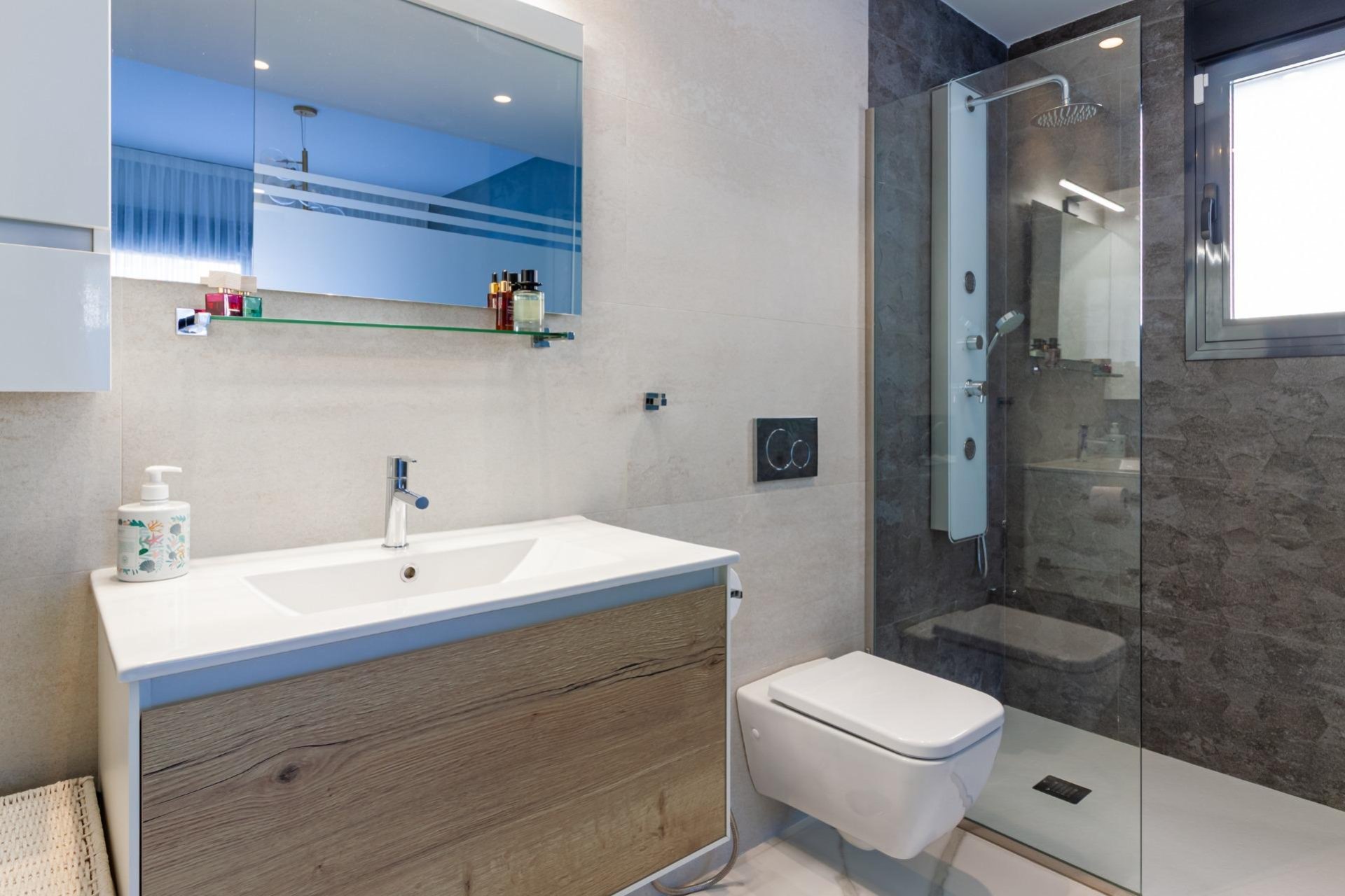 Resale - Apartment -
San Miguel de Salinas - Bellavista