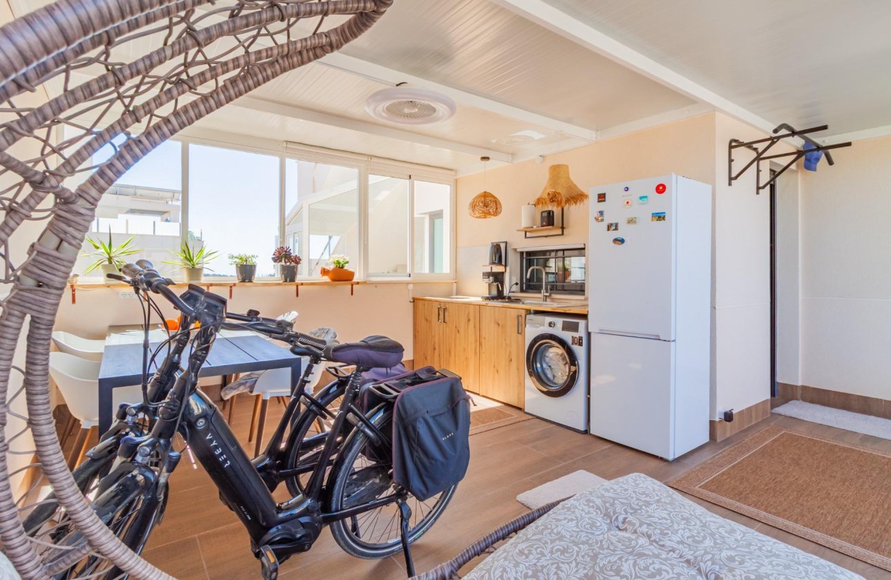 Resale - Apartment -
San Miguel de Salinas - Bellavista