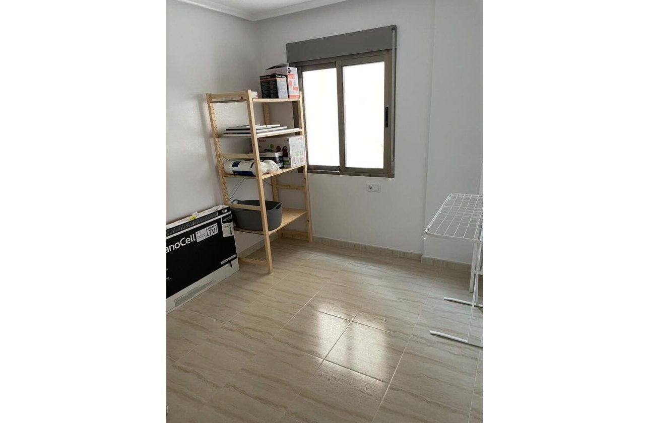 Resale - Apartment -
San Miguel de Salinas - Costa Blanca