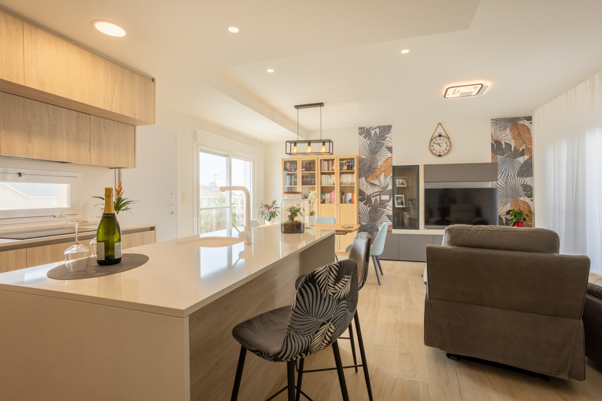 Resale - Apartment -
San Miguel de Salinas - Inland