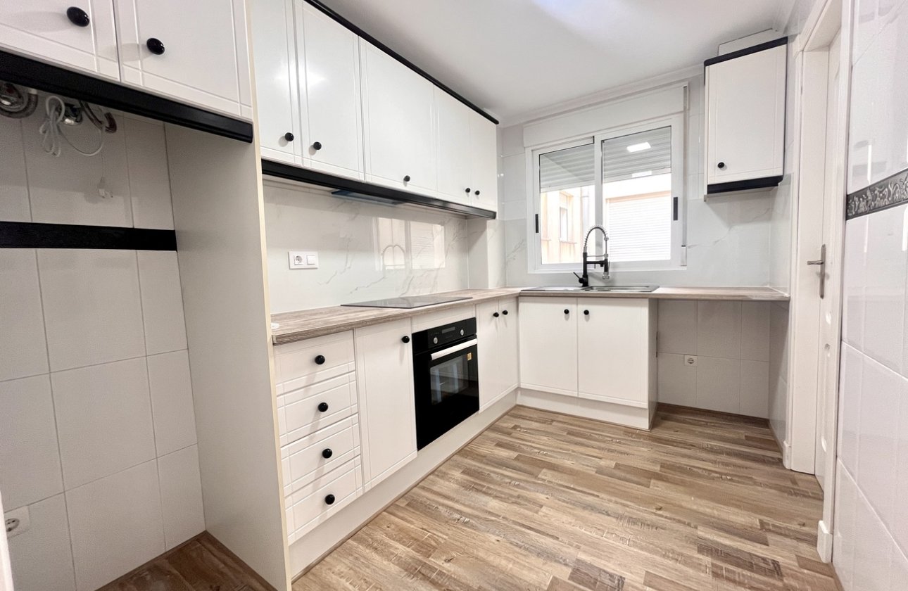 Resale - Apartment -
San Miguel de Salinas - Inland