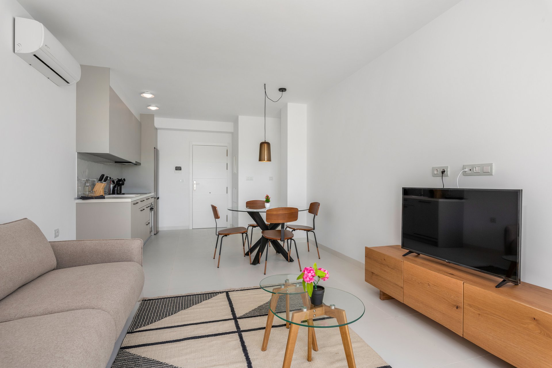 Resale - Apartment -
San Miguel de Salinas - Inland