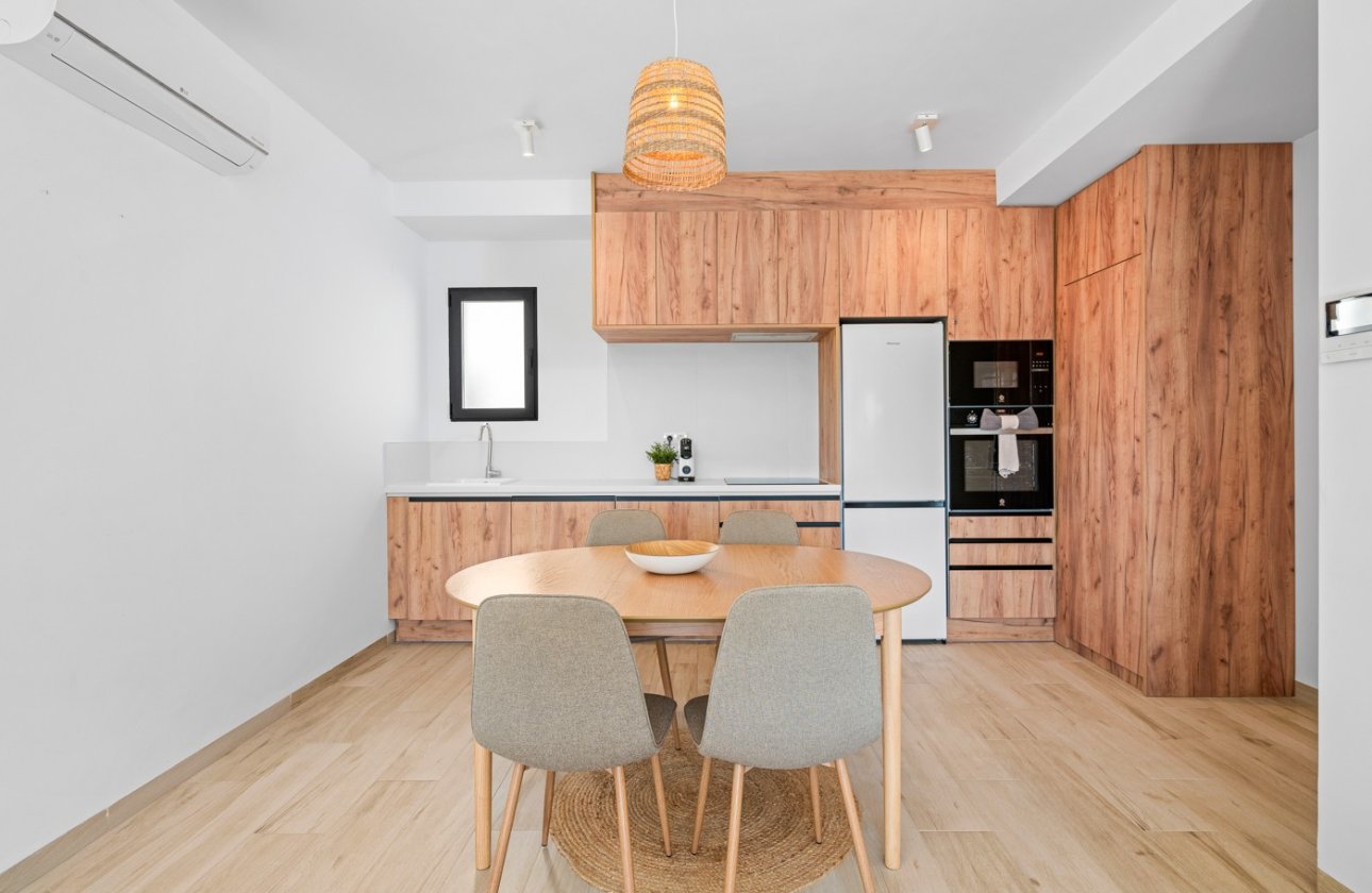 Resale - Apartment -
San Miguel de Salinas - Inland