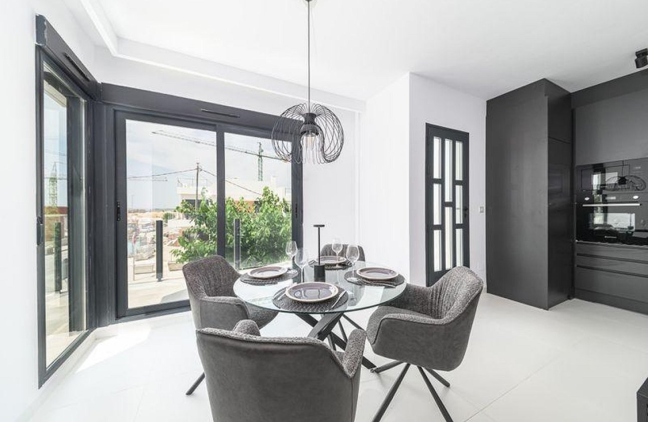 Resale - Apartment -
San Miguel de Salinas - Inland