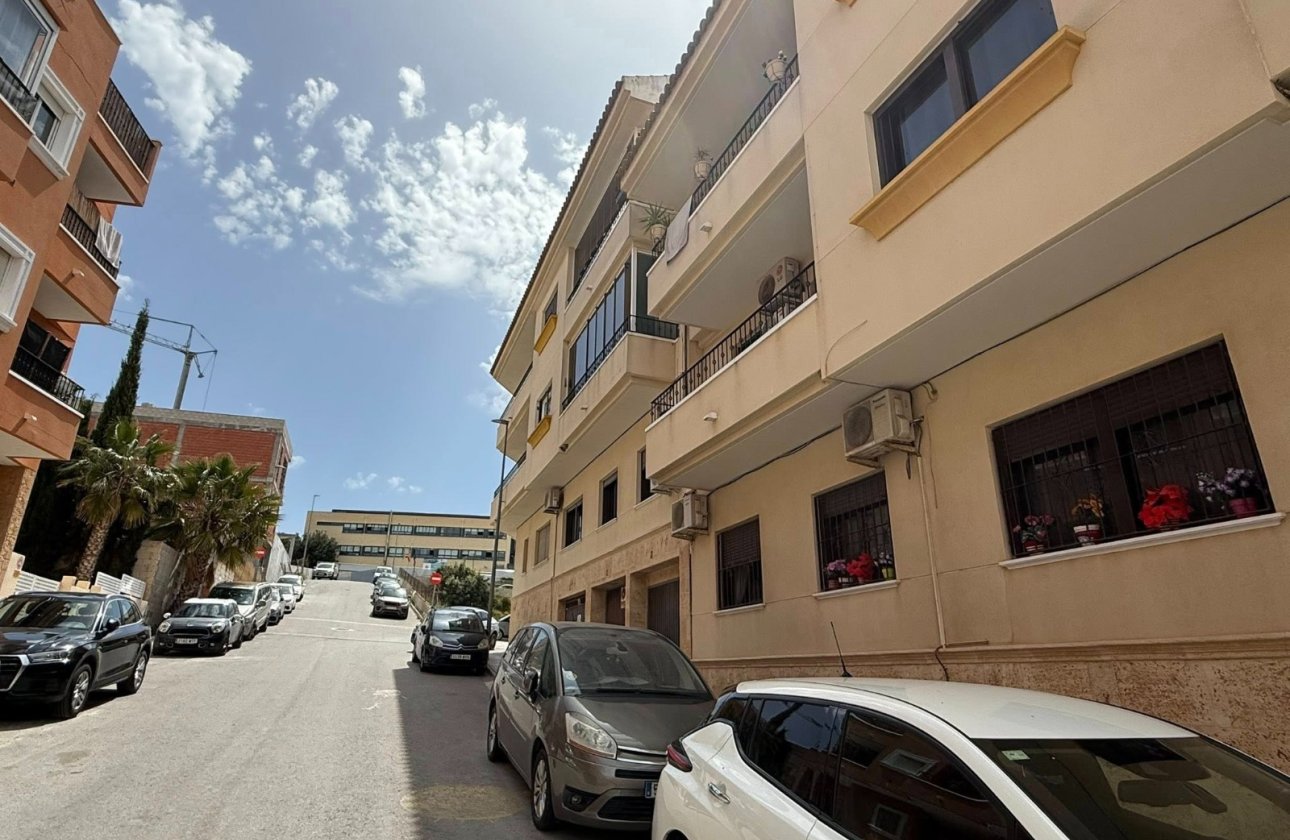 Resale - Apartment -
San Miguel de Salinas - Inland