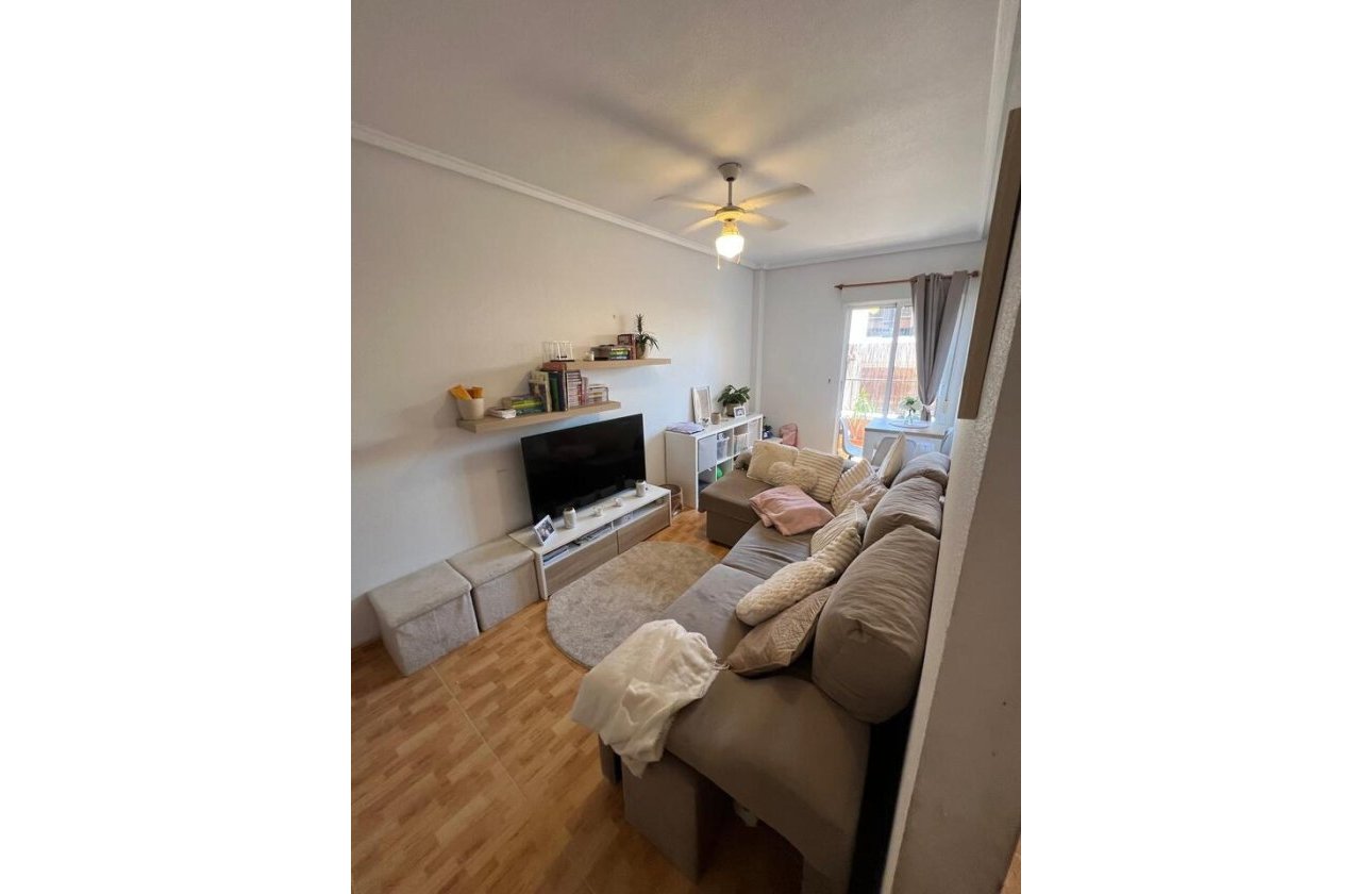 Resale - Apartment -
San Miguel de Salinas - Inland