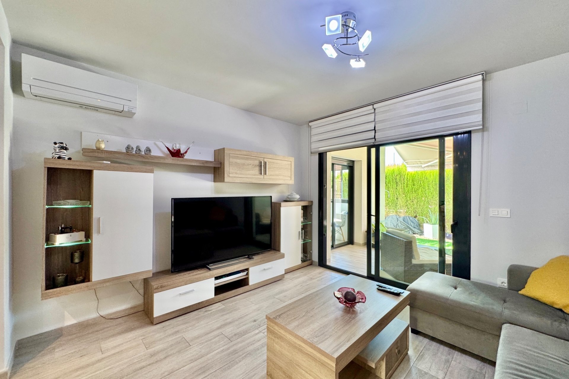 Resale - Apartment -
San Miguel de Salinas - Inland