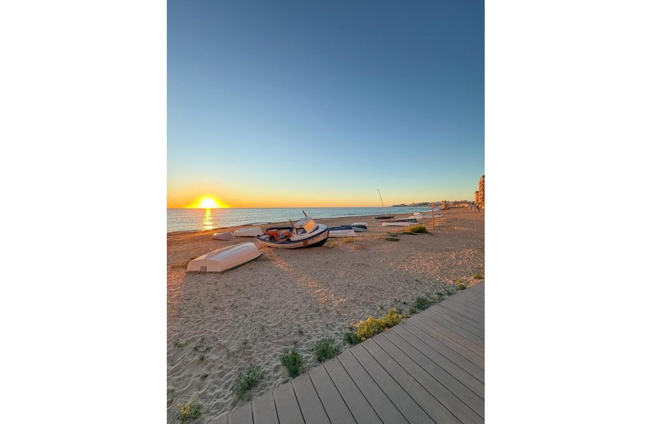 Resale - Apartment -
Torrelamata - Costa Blanca