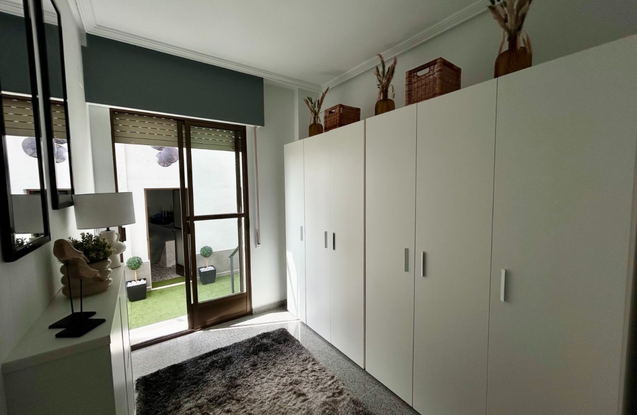 Resale - Apartment -
Torremendo - Costa Blanca
