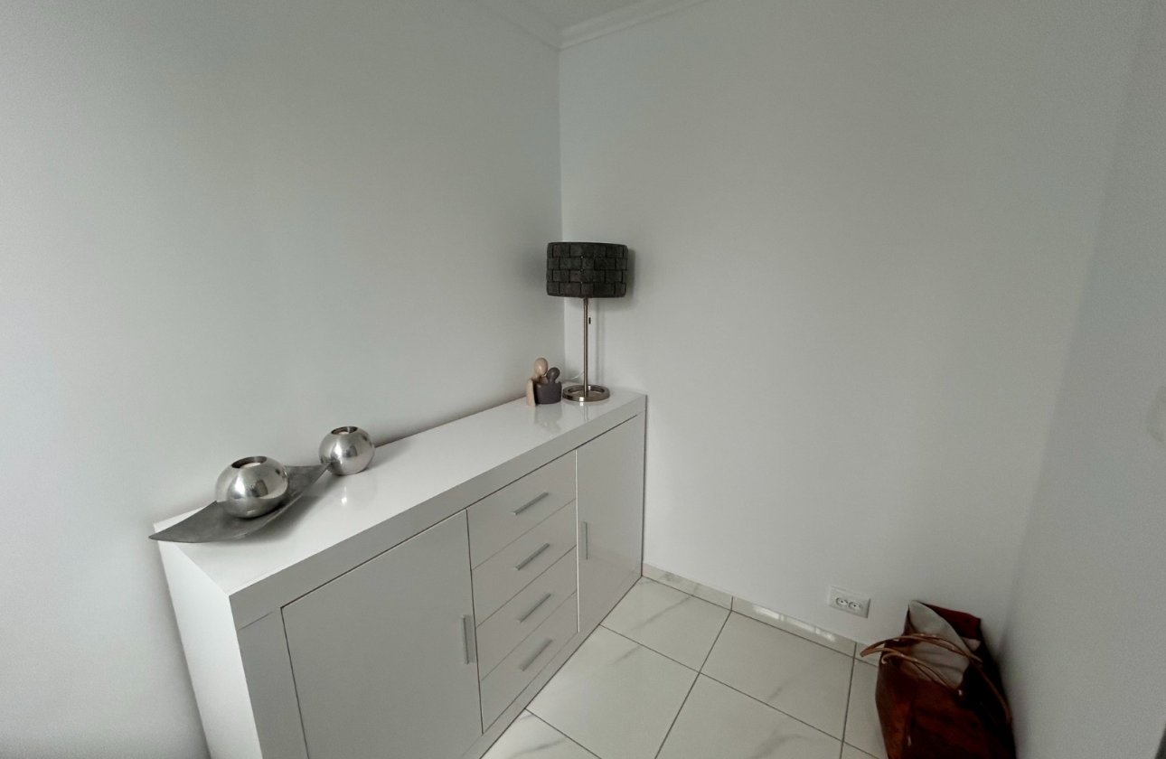 Resale - Apartment -
Torremendo - Costa Blanca