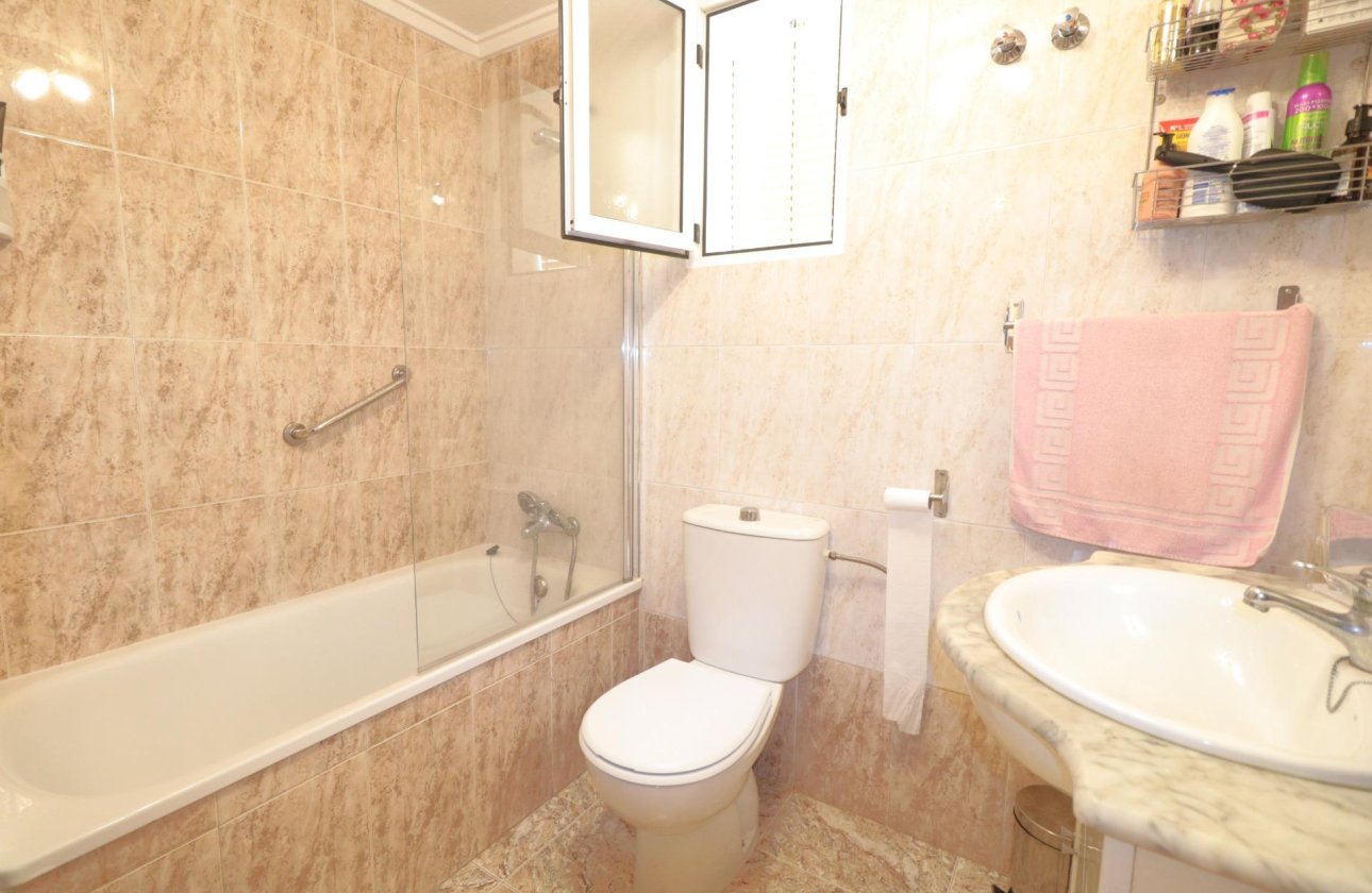 Resale - Apartment -
Torrevieja - Acequion