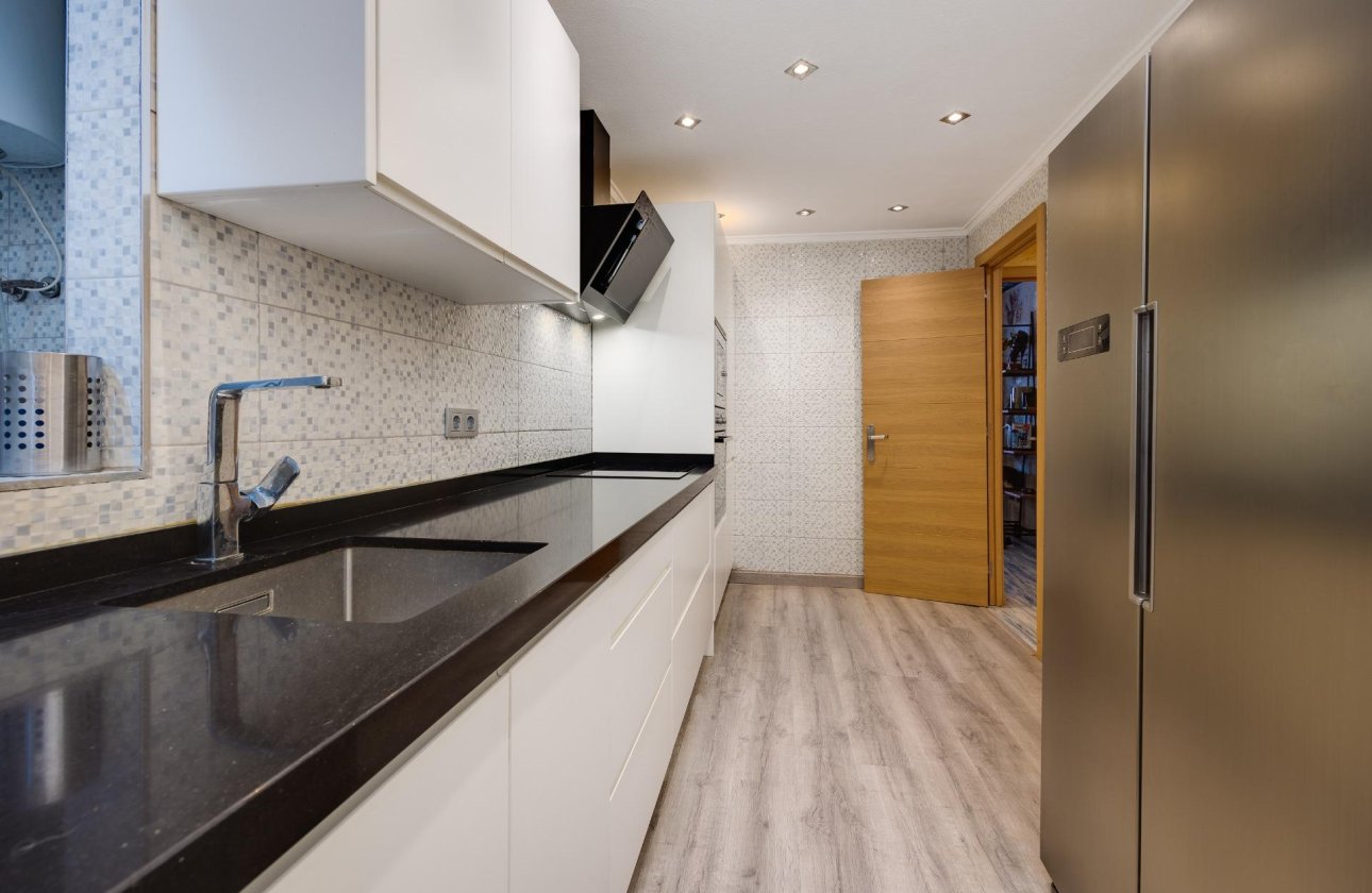 Resale - Apartment -
Torrevieja - Acequion