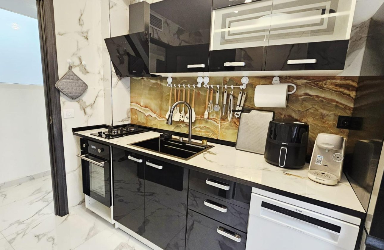 Resale - Apartment -
Torrevieja - Acequion