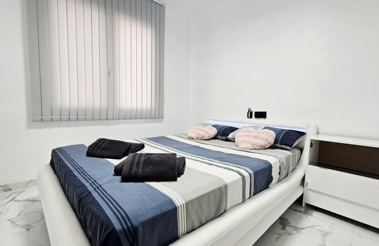 Resale - Apartment -
Torrevieja - Acequion