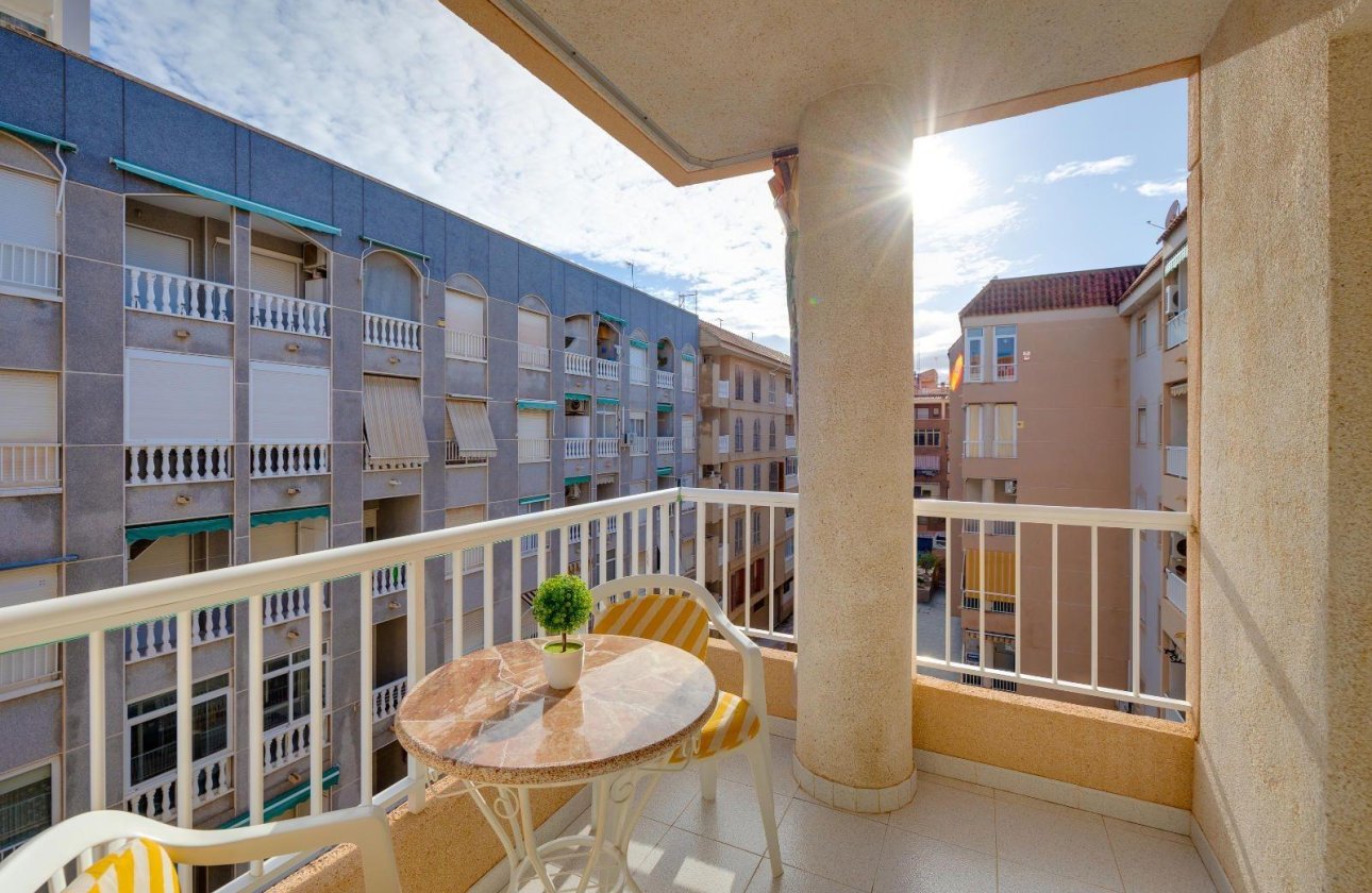 Resale - Apartment -
Torrevieja - Acequion