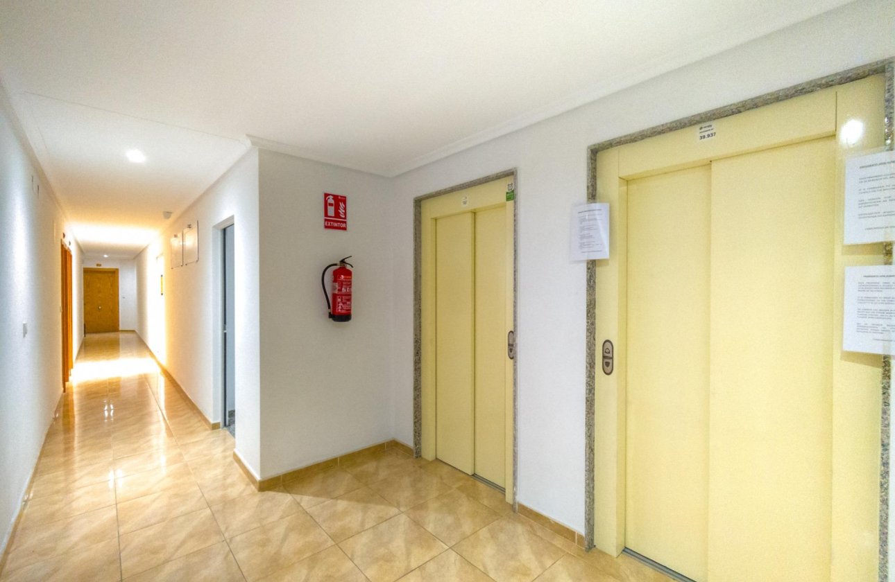 Resale - Apartment -
Torrevieja - Acequion