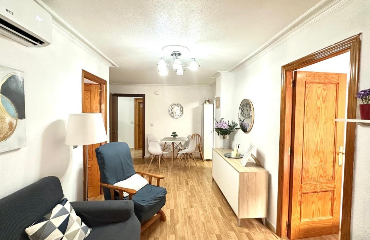 Resale - Apartment -
Torrevieja - Acequion