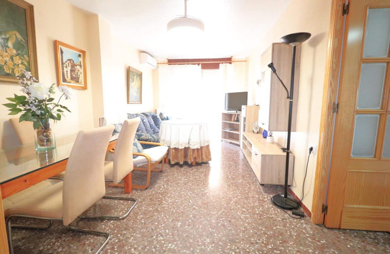 Resale - Apartment -
Torrevieja - Acequion