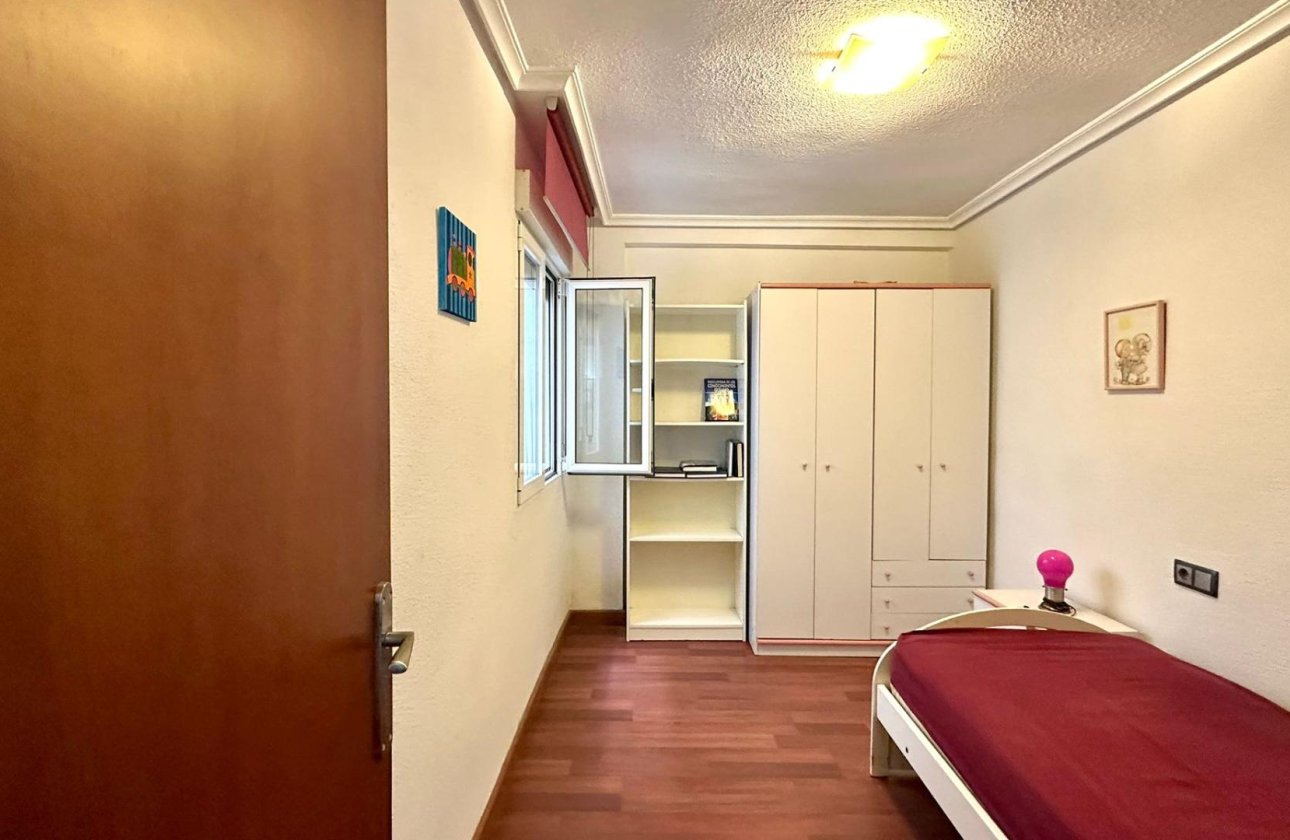 Resale - Apartment -
Torrevieja - Acequion