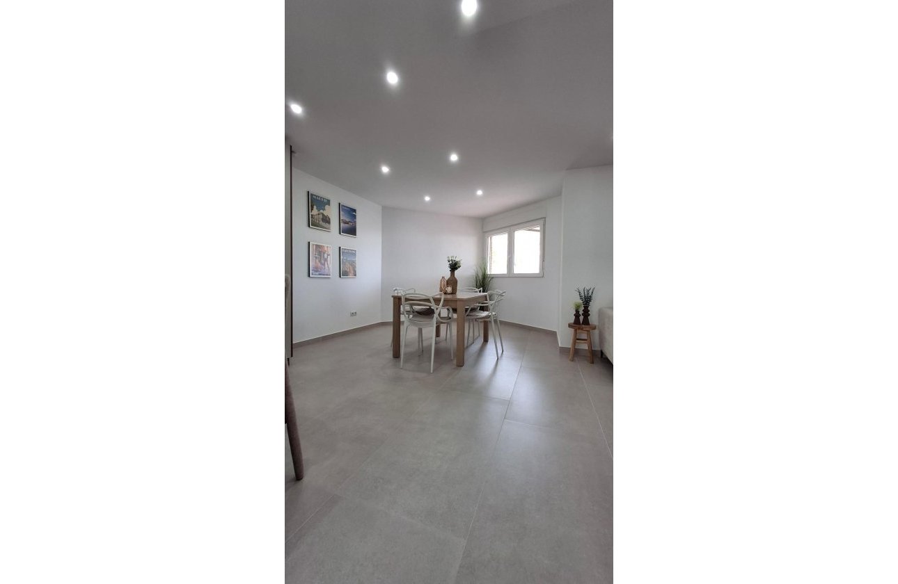 Resale - Apartment -
Torrevieja - Acequion