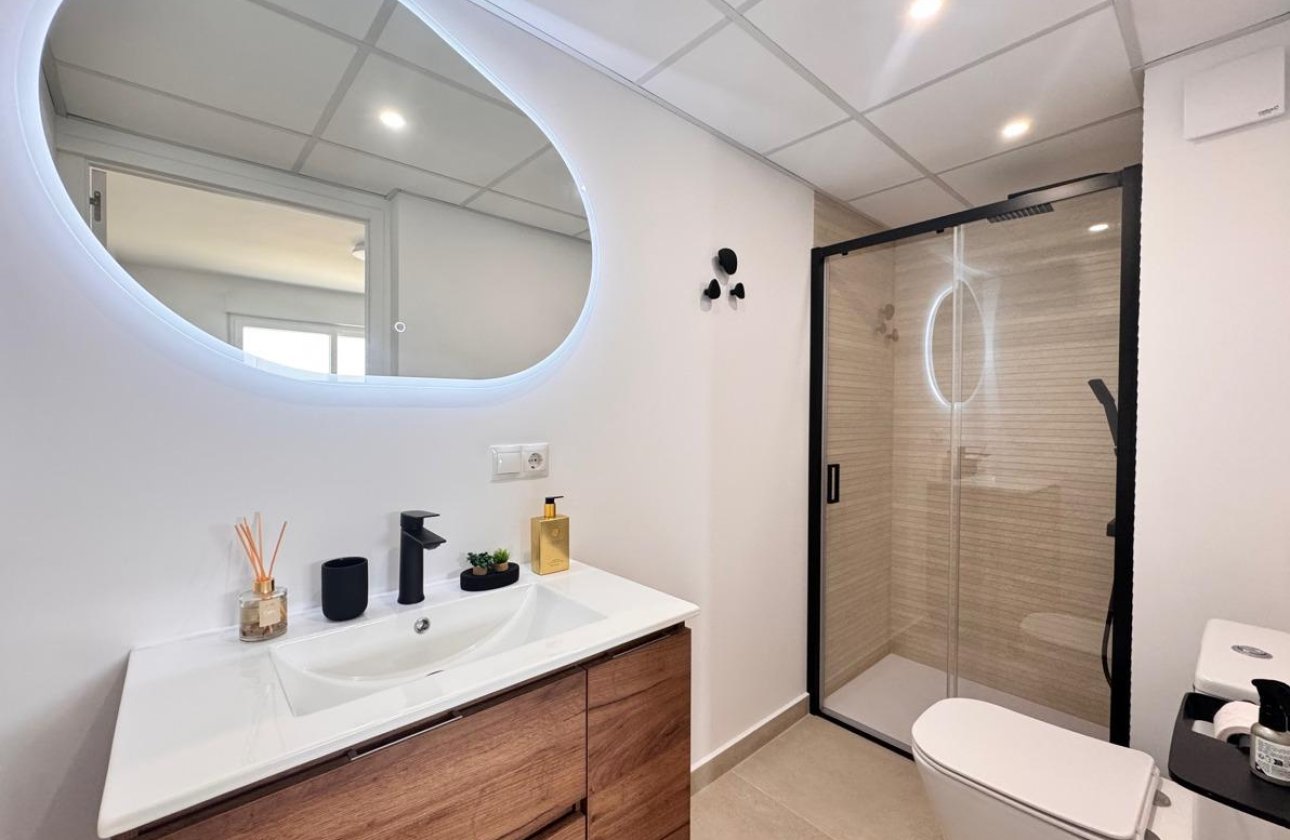 Resale - Apartment -
Torrevieja - Acequion