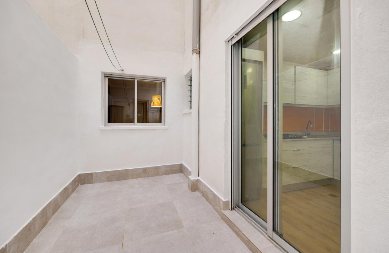 Resale - Apartment -
Torrevieja - Acequion