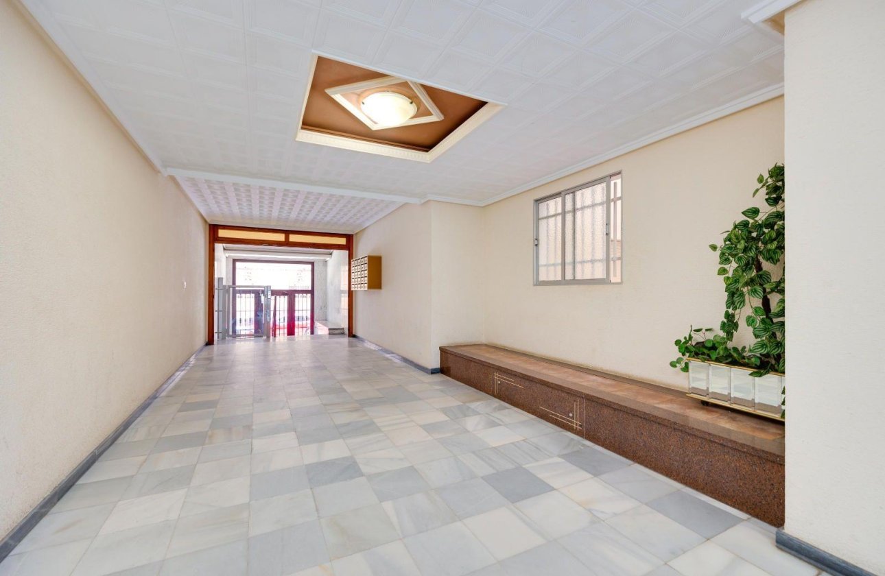 Resale - Apartment -
Torrevieja - Acequion