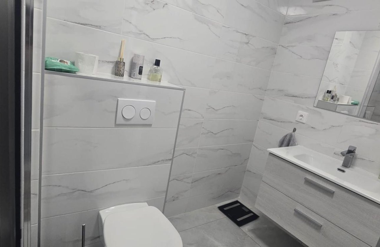 Resale - Apartment -
Torrevieja - Acequion