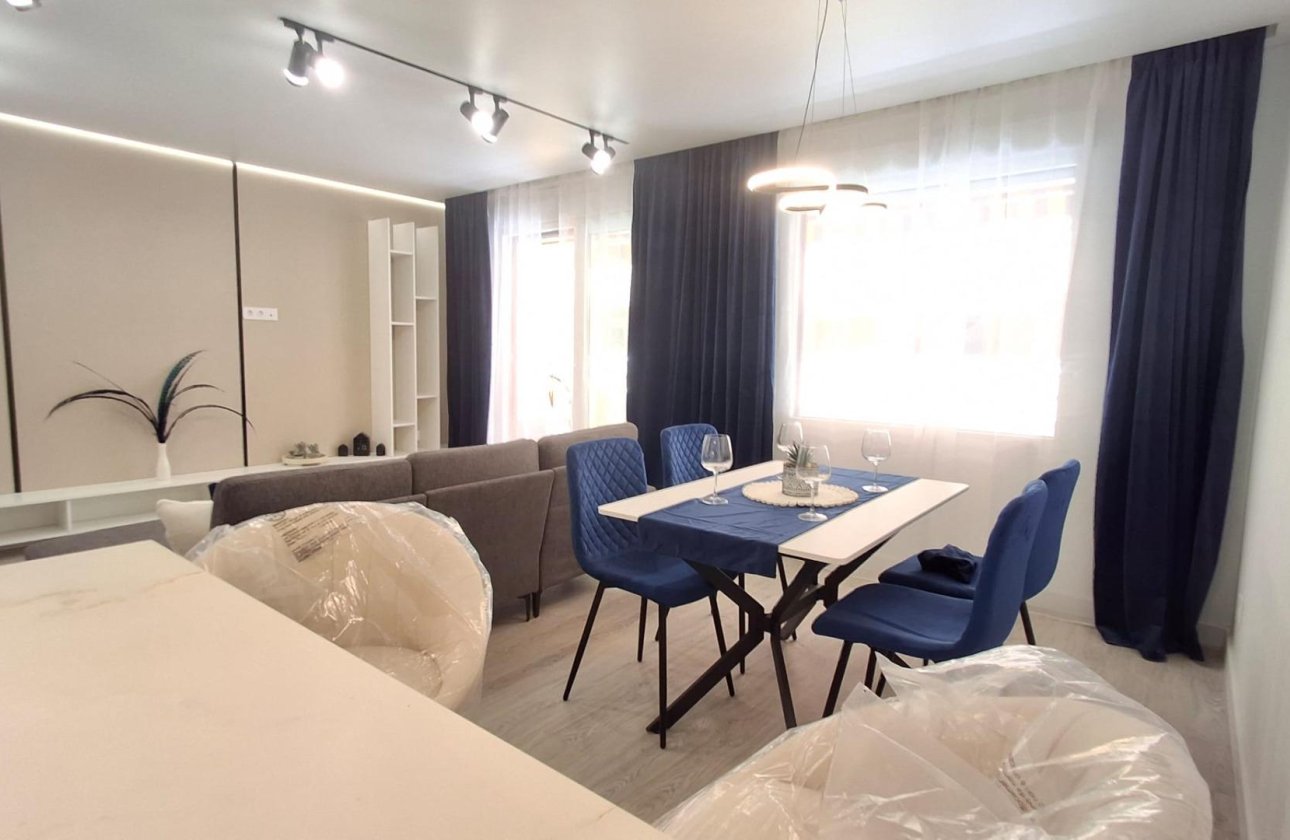 Resale - Apartment -
Torrevieja - Acequion