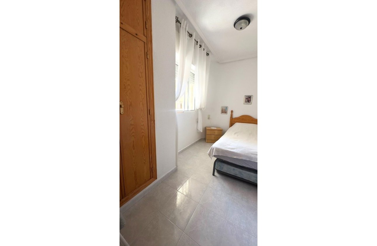 Resale - Apartment -
Torrevieja - Acequion