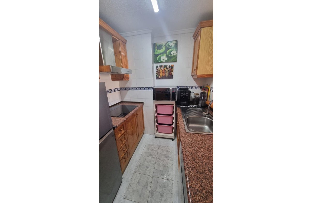 Resale - Apartment -
Torrevieja - Acequion