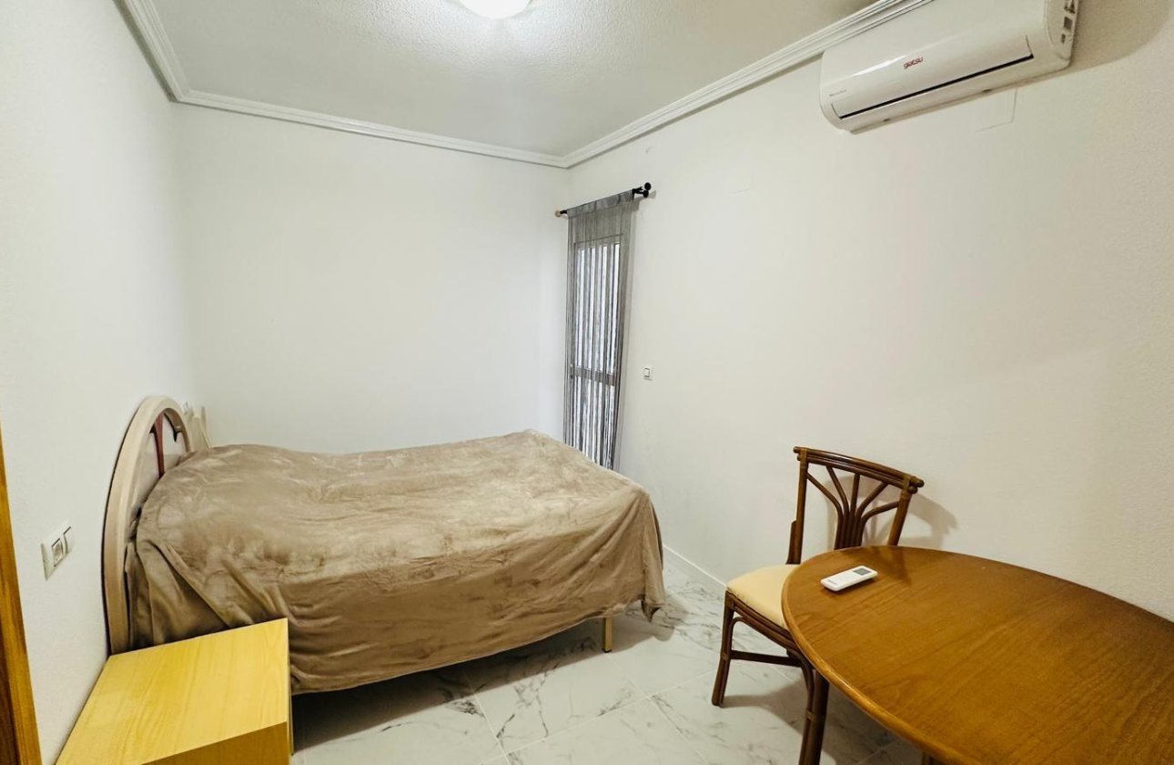 Resale - Apartment -
Torrevieja - Acequion