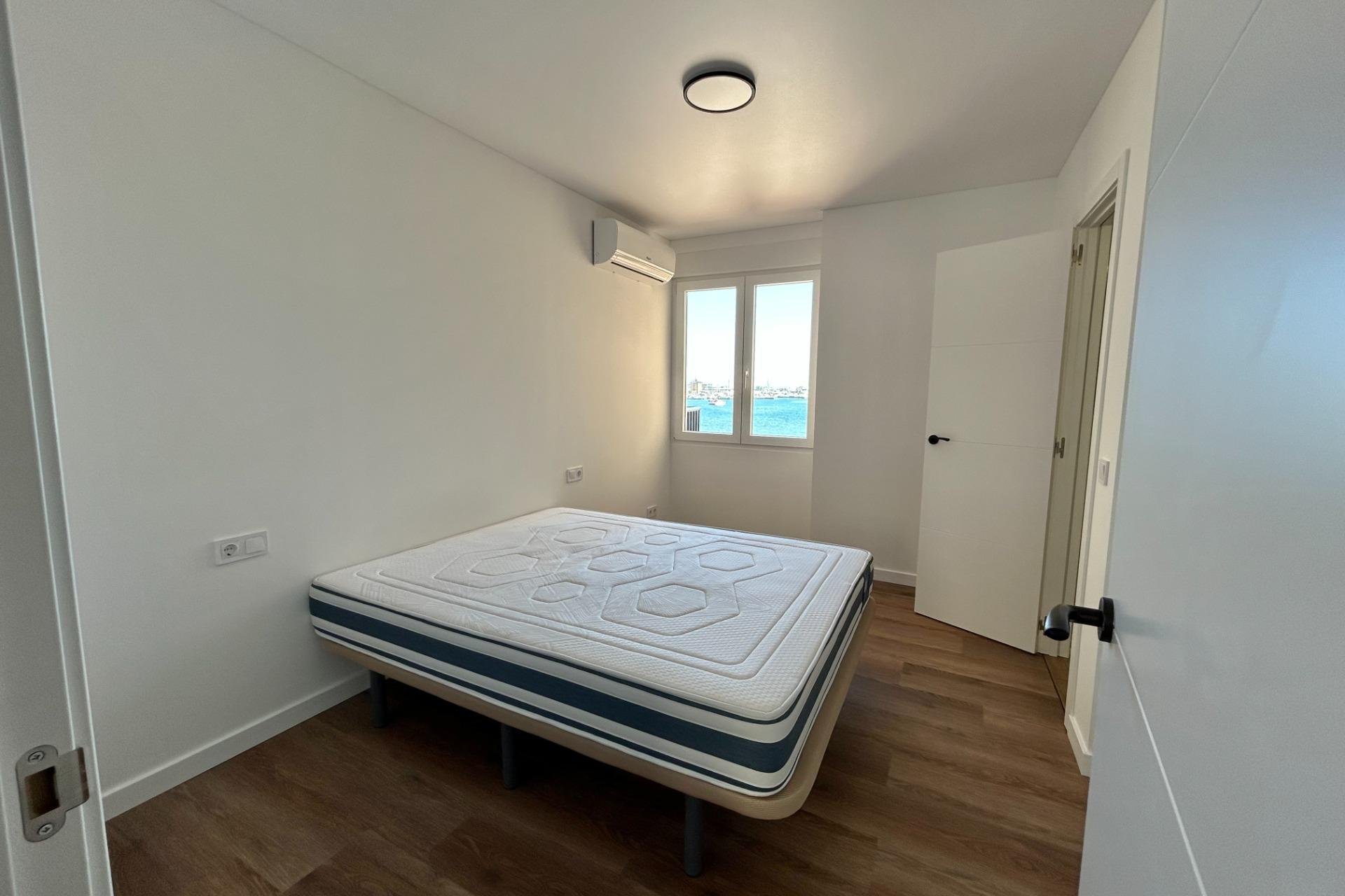 Resale - Apartment -
Torrevieja - Acequion