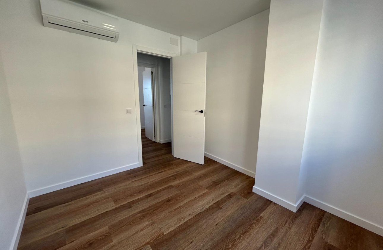 Resale - Apartment -
Torrevieja - Acequion