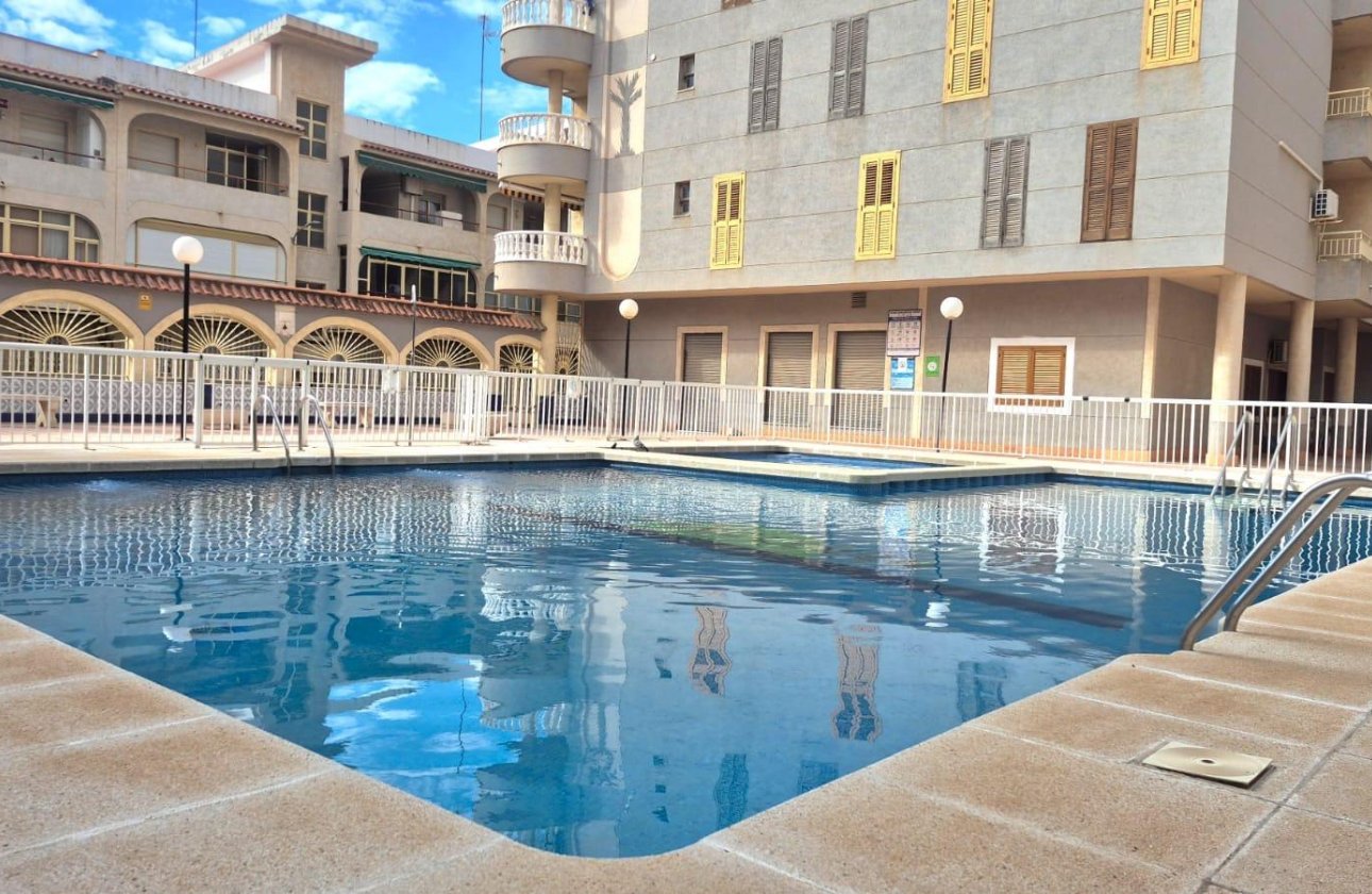 Resale - Apartment -
Torrevieja - Acequion
