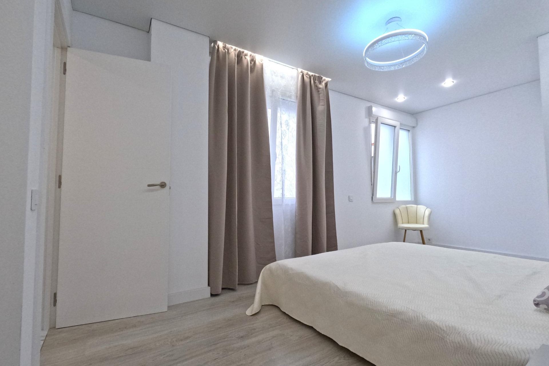 Resale - Apartment -
Torrevieja - Acequion