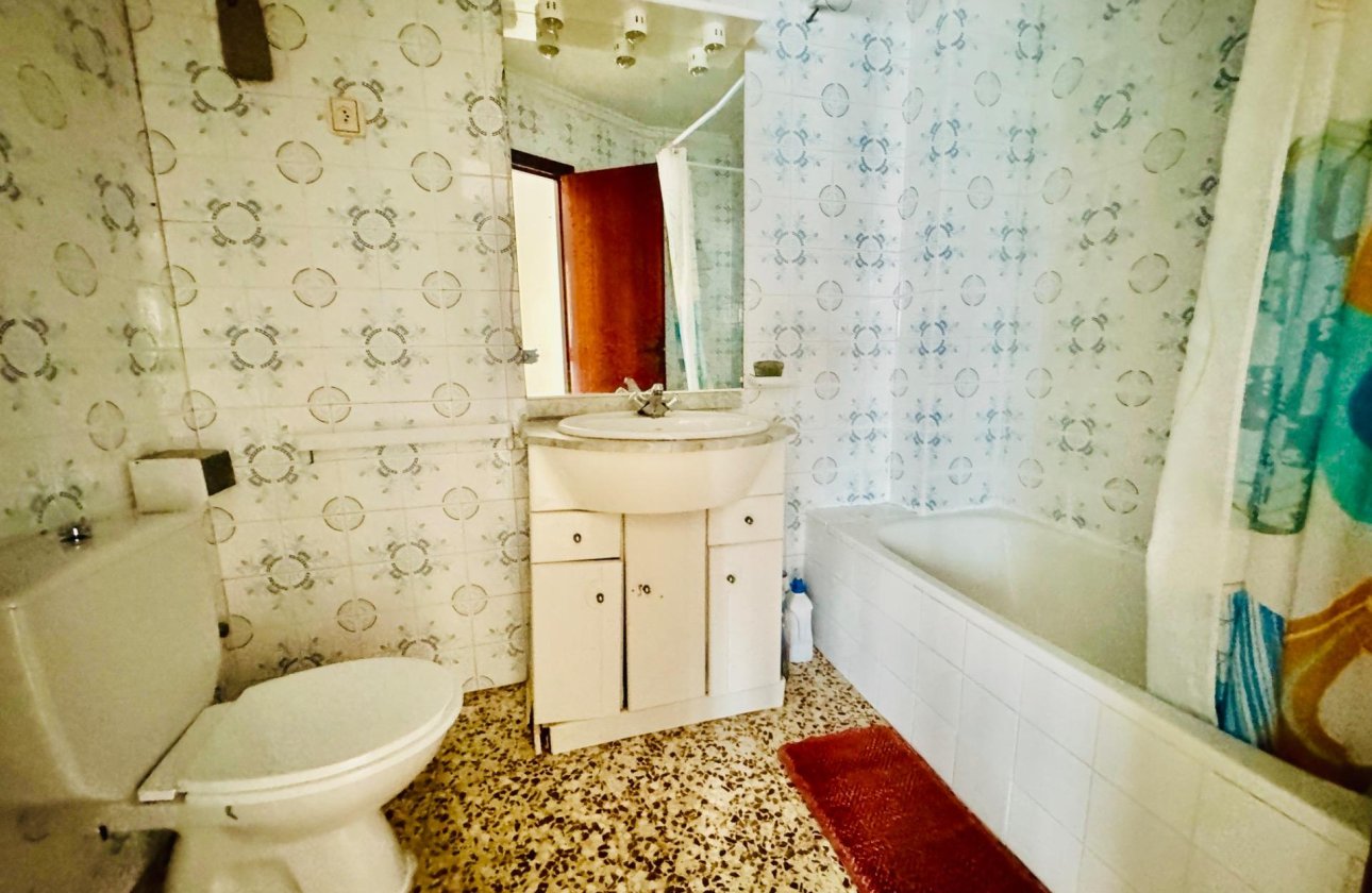 Resale - Apartment -
Torrevieja - Acequion